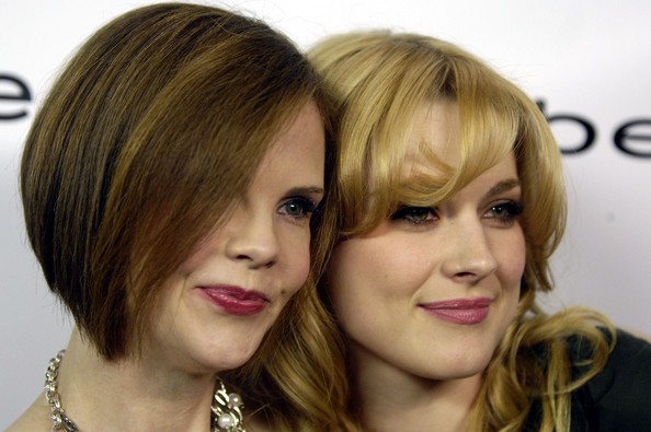 Alexandra Breckenridge Fotoğrafı