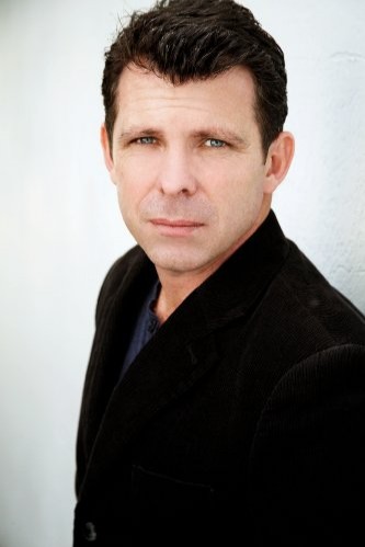 Warwick Young fotoğrafı