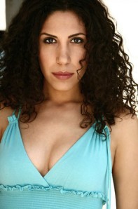 Yasmine Hanani fotoğrafı