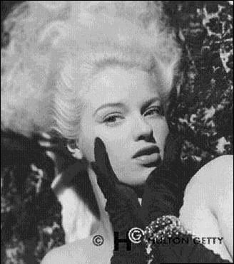 Diana Dors fotoğrafı