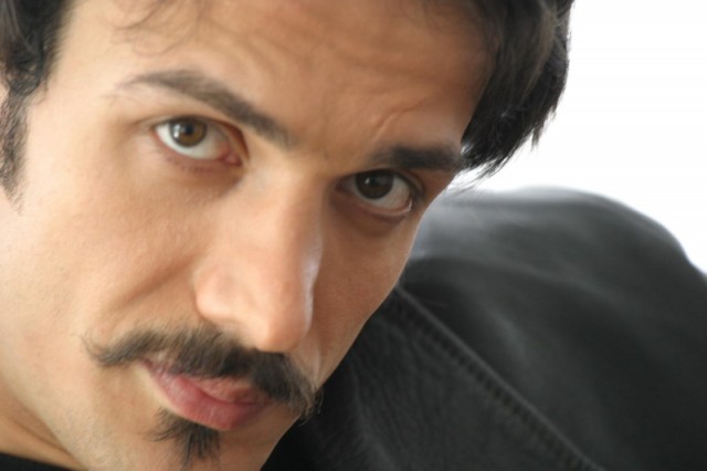 Devrim Evin Fotoğrafı