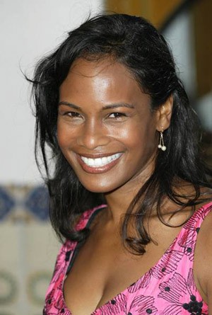 Robinne Lee fotoğrafı