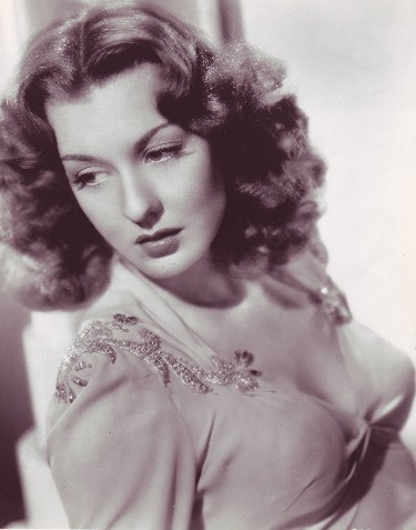 Ann Savage fotoğrafı