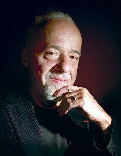 Paulo Coelho fotoğrafı