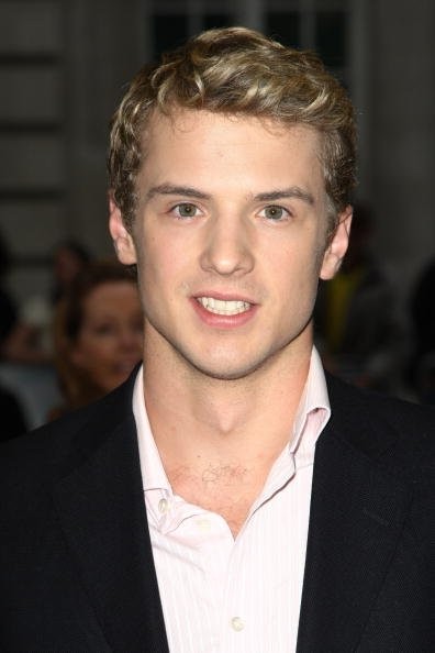 Freddie Stroma fotoğrafı
