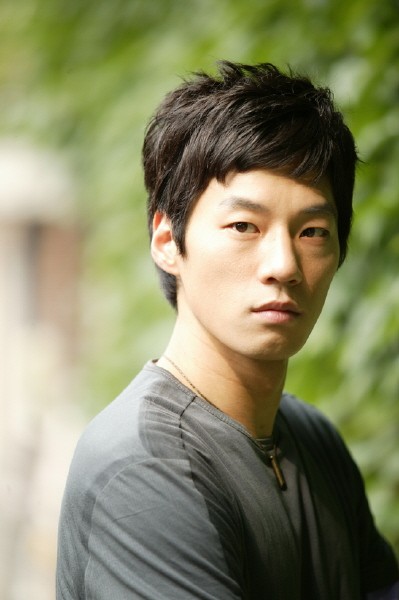 Lee Cheon-hee Fotoğrafı