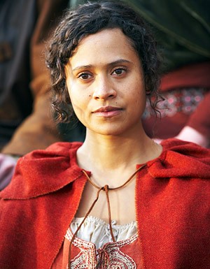Angel Coulby Fotoğrafı