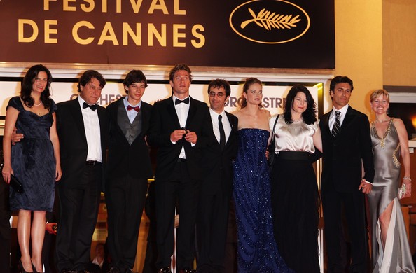 Devon Bostick Fotoğrafı