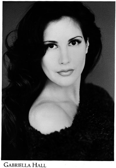 Gabriella Hall fotoğrafı