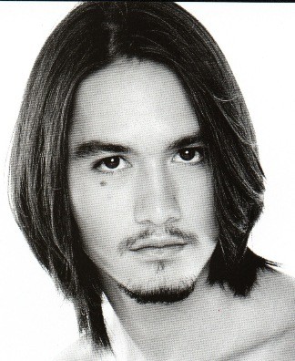 Ananda Everingham fotoğrafı