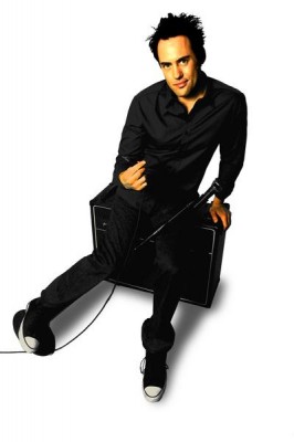 Orny Adams Fotoğrafı