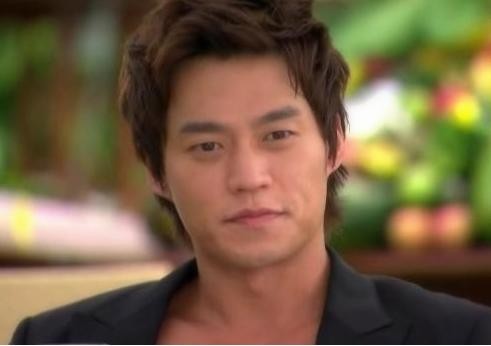 Lee Seo-jin Fotoğrafı