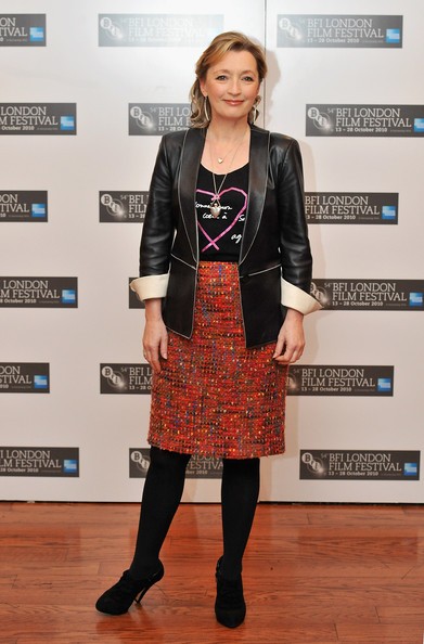 Lesley Manville fotoğrafı