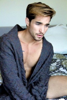 Gus Tamez fotoğrafı