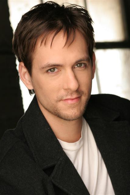 Max Elliott Slade fotoğrafı