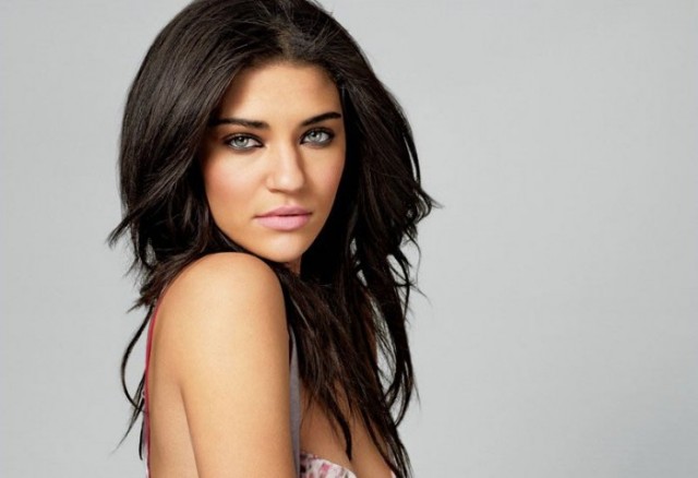 Jessica Szohr fotoğrafı