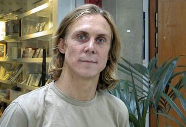 Simon Norrthon fotoğrafı