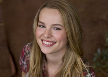 Bridgit Mendler Fotoğrafı