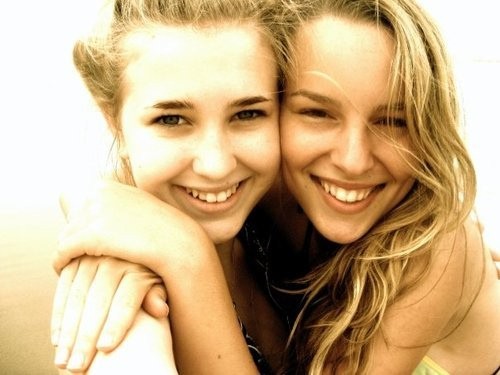 Bridgit Mendler Fotoğrafı