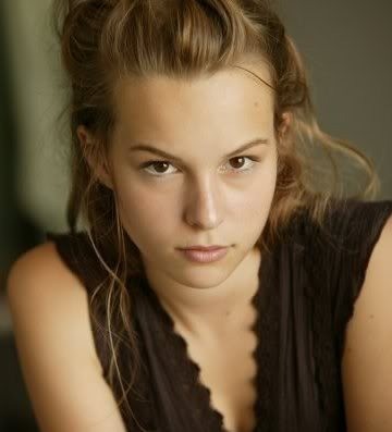 Bridgit Mendler Fotoğrafı