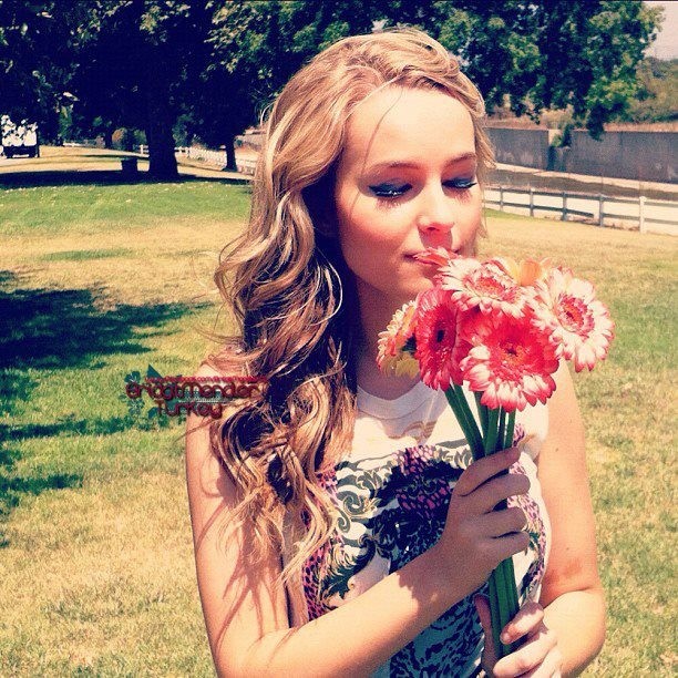 Bridgit Mendler Fotoğrafı