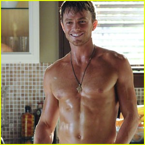 Wilson Bethel fotoğrafı