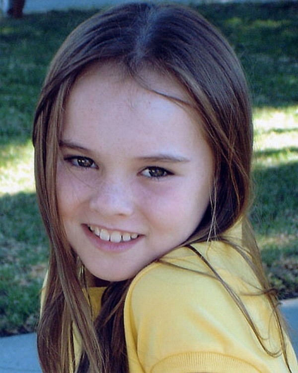 Madeline Carroll Fotoğrafı